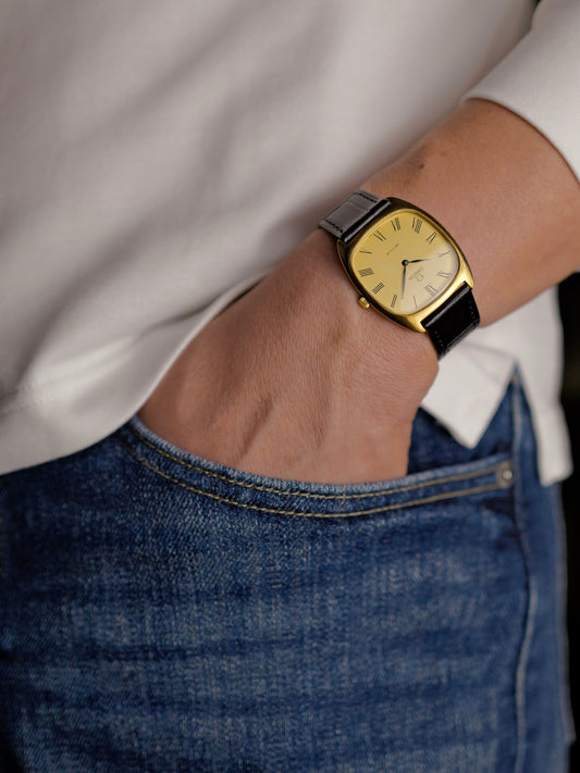 Omega De Ville “Tonneau” Roman Champagne Dial Ref. 111.0139 (circa 1978)