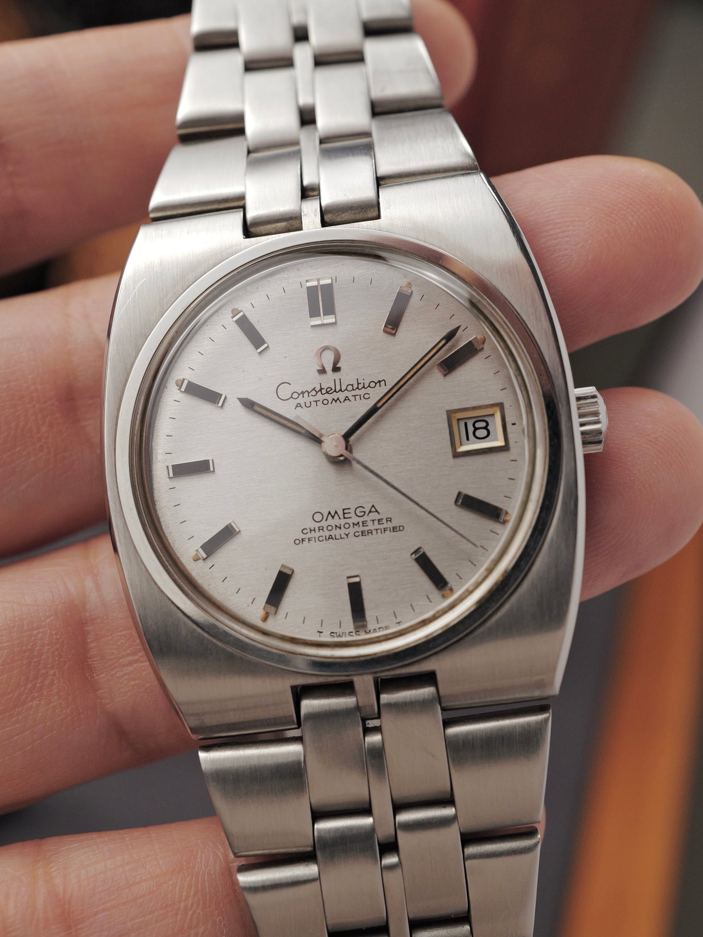 Omega Constellation Jumbo TV Cushion Integrated Bracelet Ref. 168.046/368.846 (circa 1969)