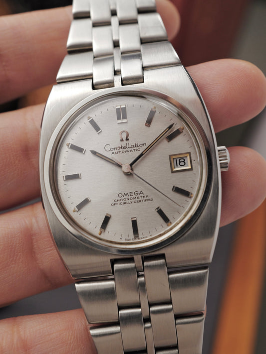 Omega Constellation Jumbo TV Cushion Integrated Bracelet Ref. 168.046/368.846 (circa 1969)