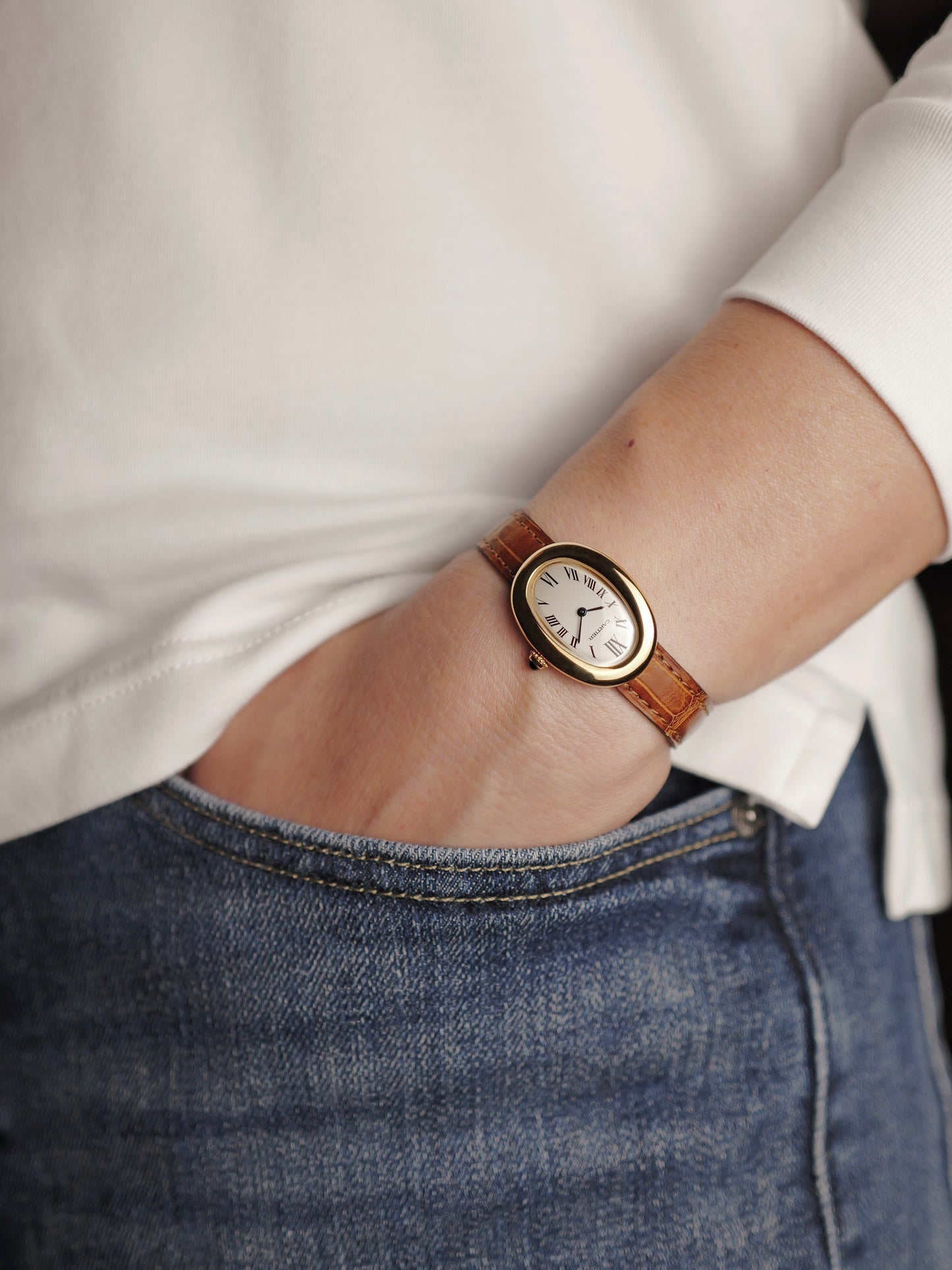 Cartier Baignoire Eggshell Roman Dial SM w/ Box & Cartier Service Papers Ref. 8057910 (circa 1990s)