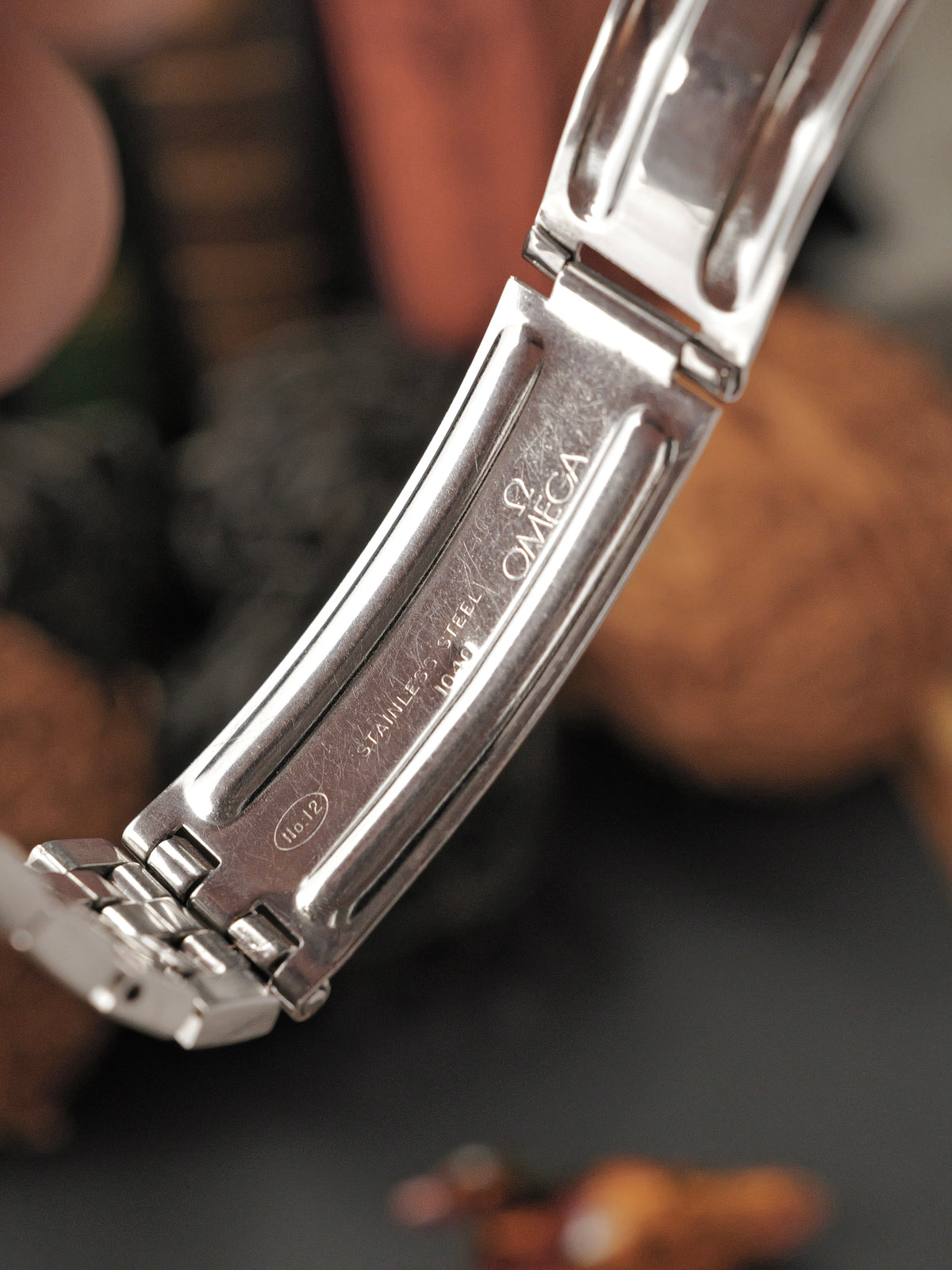 Omega Constellation C Steel Date “Creamy Silver Sunburst” Brick Bracelet Ref. 168.027 (circa 1969)