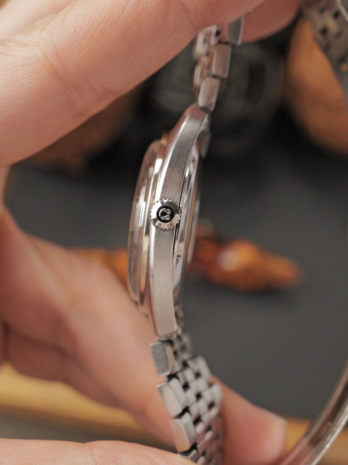 Omega Constellation C Steel Date “Creamy Silver Sunburst” Brick Bracelet Ref. 168.027 (circa 1969)