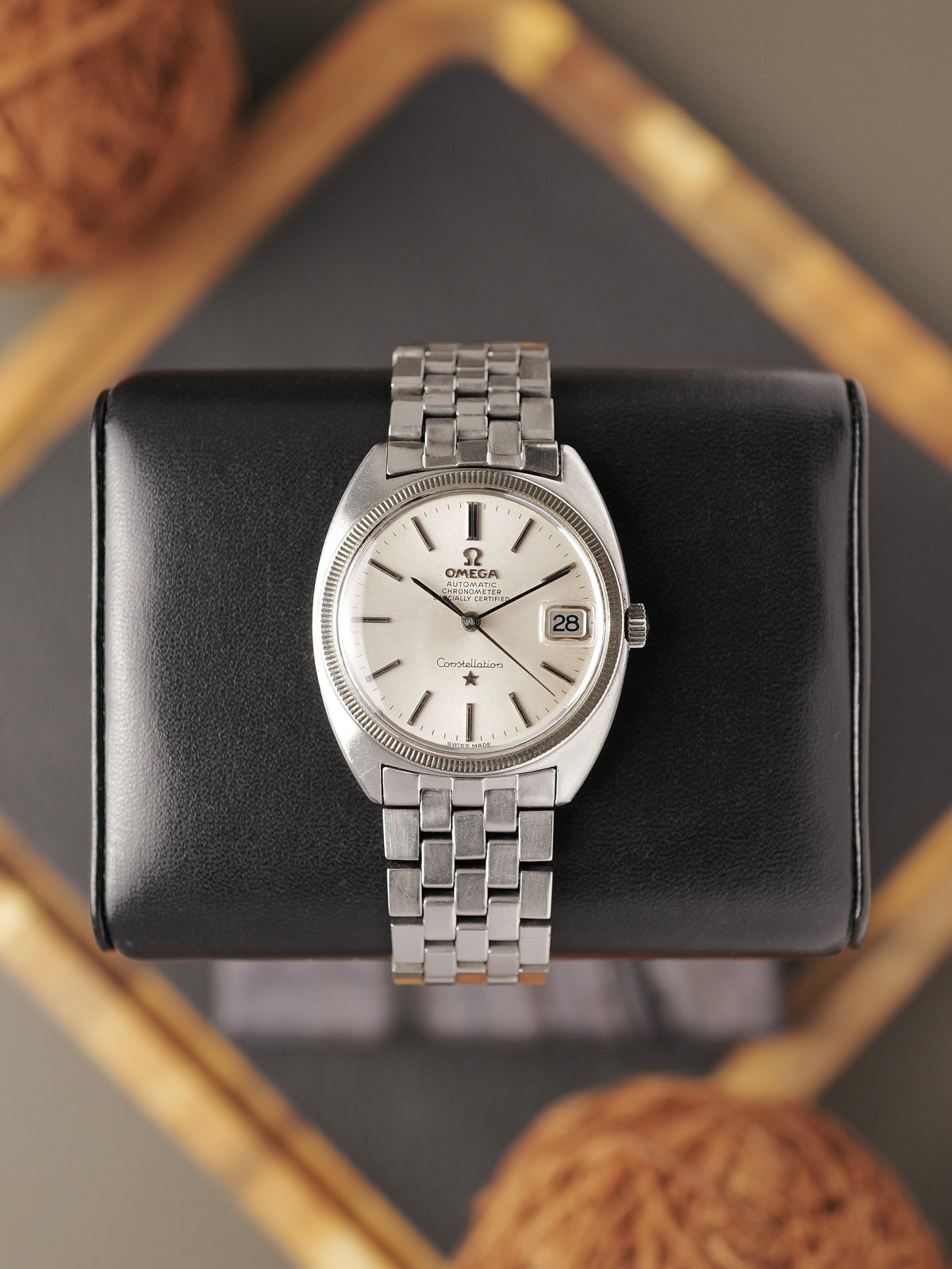 Omega Constellation C Steel Date “Creamy Silver Sunburst” Brick Bracelet Ref. 168.027 (circa 1969)