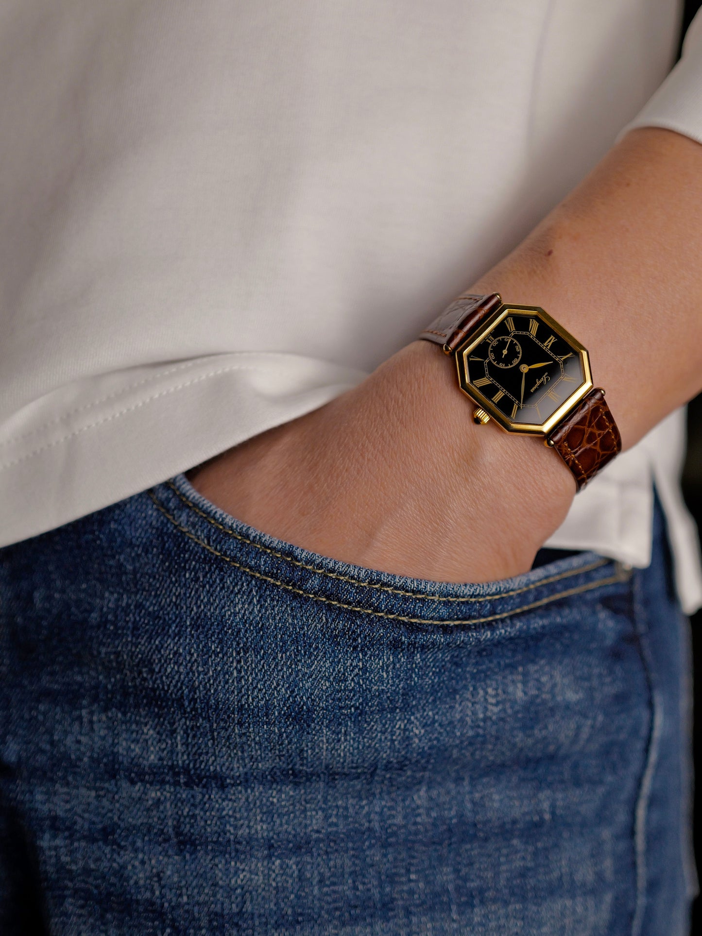 Longines “Octagon” Black Gilt Romans Ref. 3209 (circa 1980s)