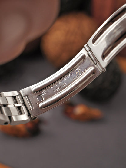 Omega Constellation Jumbo TV Cushion Integrated Bracelet Ref. 168.046/368.846 (circa 1969)