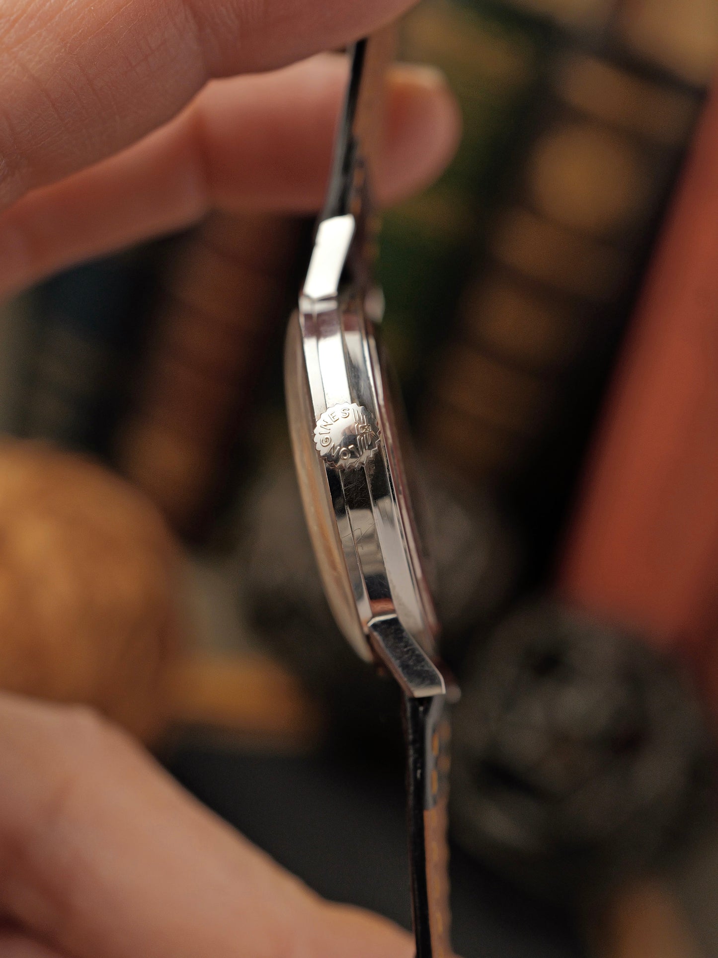 Longines “Domed Silver Sunburst Dial” Ref. 7841(circa 1960s)