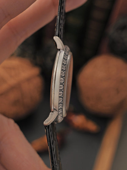 Jaeger-LeCoultre “Blue Oval Ribbon Bezel” Large 925 Sterling Silver Ref. 9035 (circa 1970s)