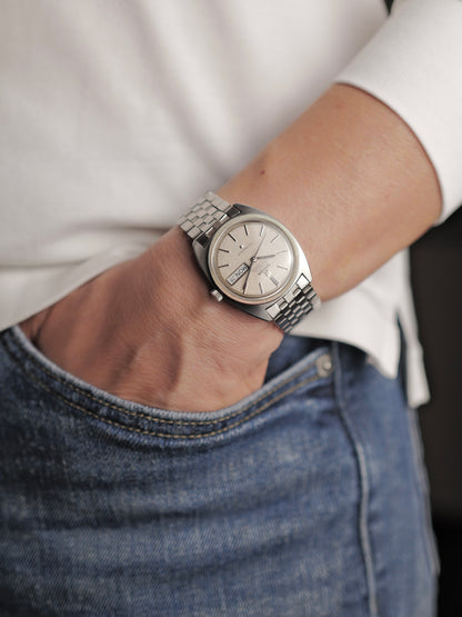 Omega Constellation C Steel Day-Date “Warm Silver Linen” Brick Bracelet Ref. 168.029 (circa 1968)