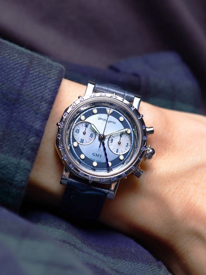 Gérald Genta GMT Chronograph Platinum Ref. G.3503.7 'Mother of Pearl' (Circa 1980-90s)