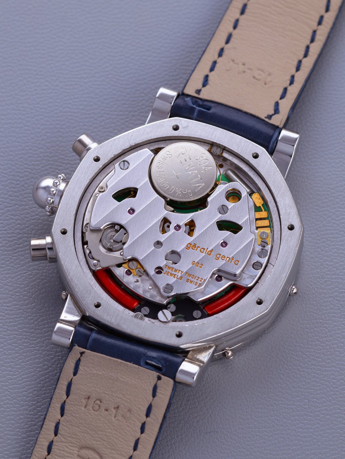 Gérald Genta GMT Chronograph Platinum Ref. G.3503.7 'Mother of Pearl' (Circa 1980-90s)